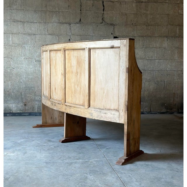 Early 20th Century Traditional Pine Settle Bench For Sale - Image 5 of 11