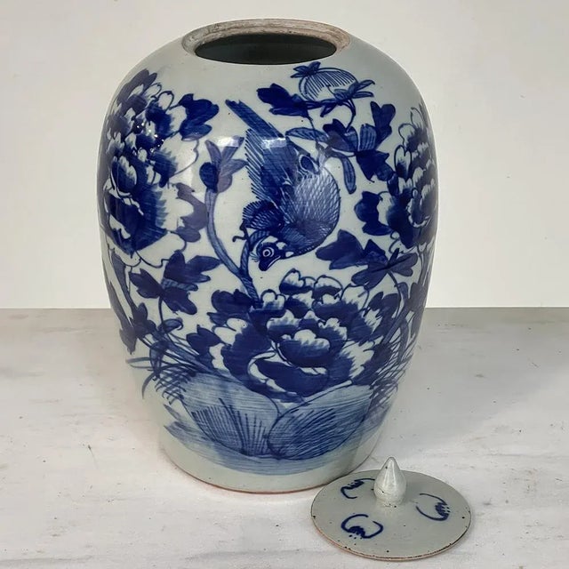 Ink Blue 19th Century Chinese Blue & White Lidded Urn For Sale - Image 8 of 13