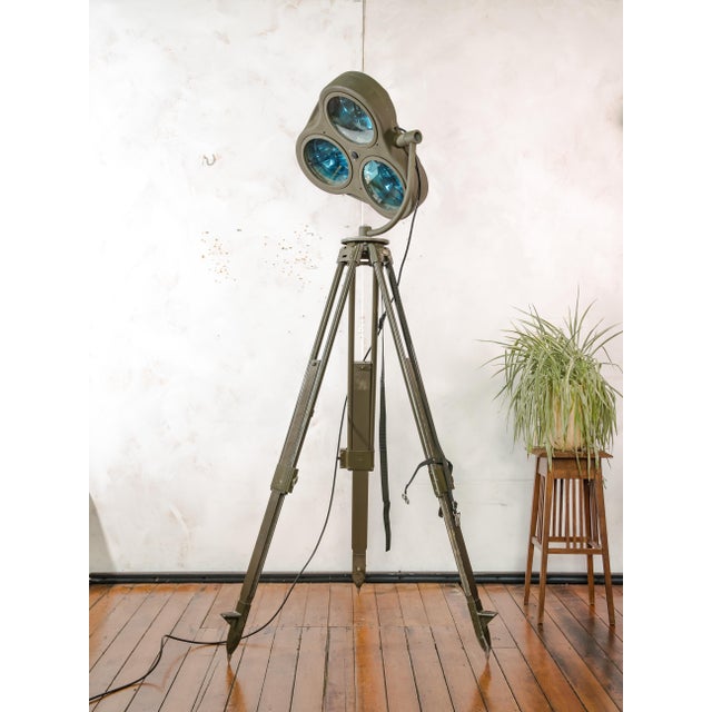 An authentic 1990s Heraeus Hanaulux London shadowless surgical lamp, once illuminating an operating room with flawless...