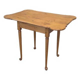 Antique New England Queen Anne Beechwood Tea Table, Porringer-Top, Circa 1800 For Sale