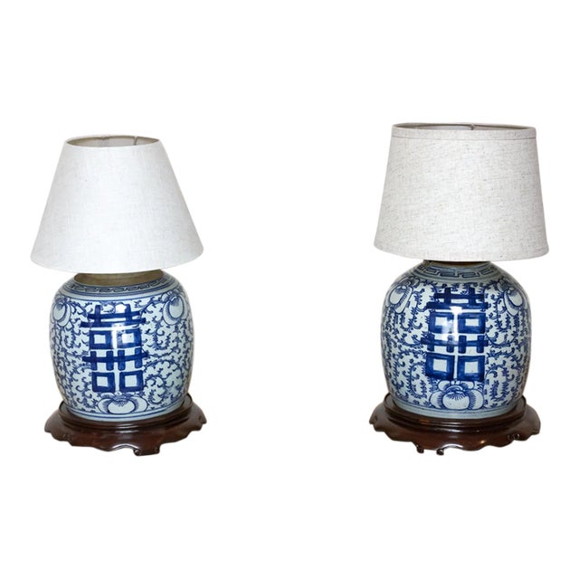 Pair of Vintage Blue & White Ginger Table Lamp For Sale