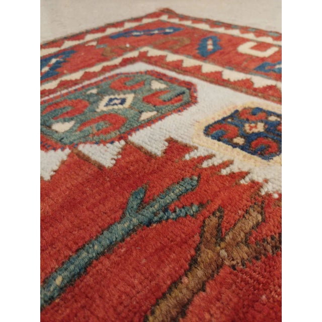 Karachov Kazak: A quite famous and seldom-found design type, usually attributed to the Armenian weavers of the high...