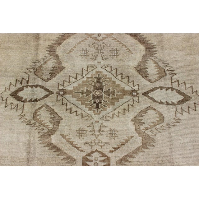 Early 20th Century Early 20th Century Large Square Size Vintage Turkish Oushak Rug in Earthy Tones With Medallion For Sale - Image 5 of 12