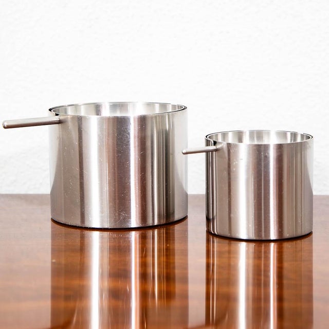 1960s Mid Century Danish Modern Stelton Ashtray Set Stainless Steel Arne Jacobsen For Sale - Image 5 of 11