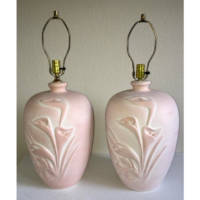 O'Keefe Style 1980's Calla Lily Hand Glazed Blush Pink Plaster Sculpted Table Lamps - A Pair For Sale - Image 9 of 9