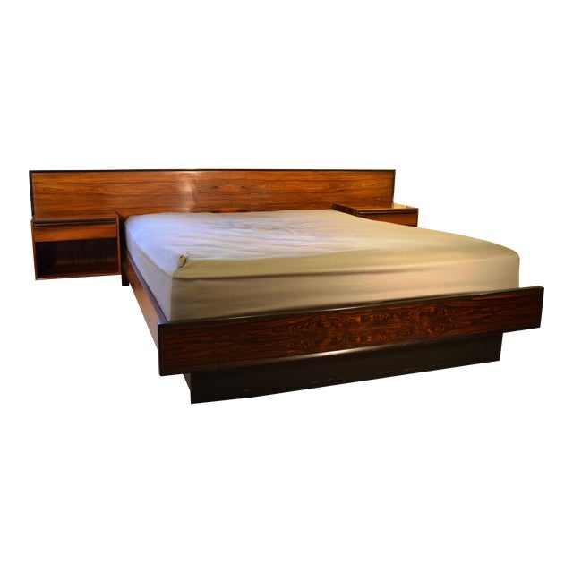 Westnofa Rosewood Platform Bed & Floating Nightstands ...