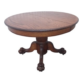 Late 19th Century Round Tiger Oak Dining Table With Lion Paw Feet For Sale