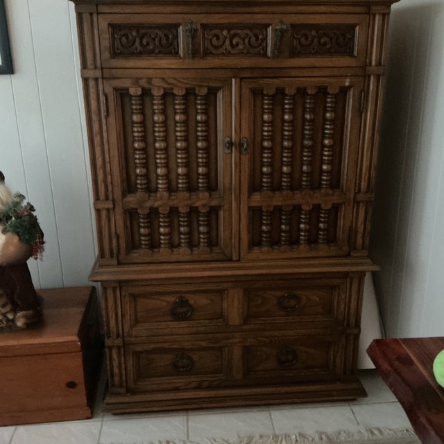 Transitional Thomasville 1960s Dresser For Sale - Image 3 of 8