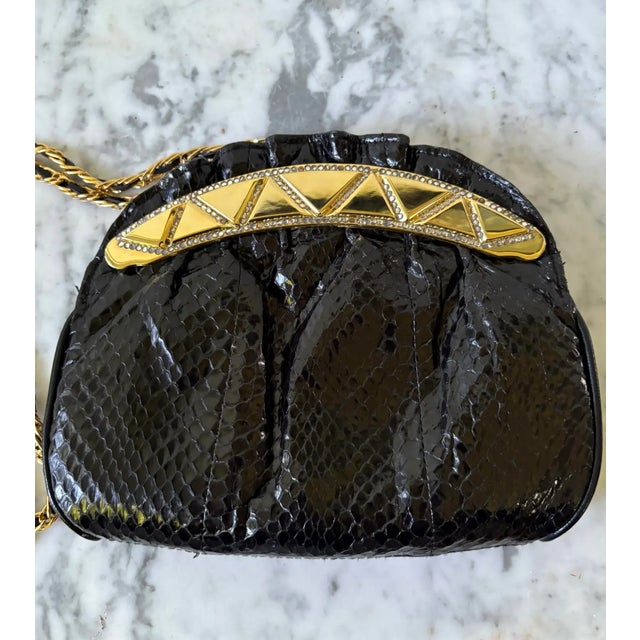 1980s Snakeskin and Gold Tone Shoulderbag For Sale In New York - Image 6 of 8