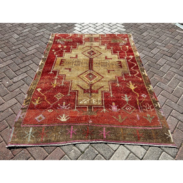 1960s Vintage Hand Knotted Area Rug - For Sale - Image 11 of 11