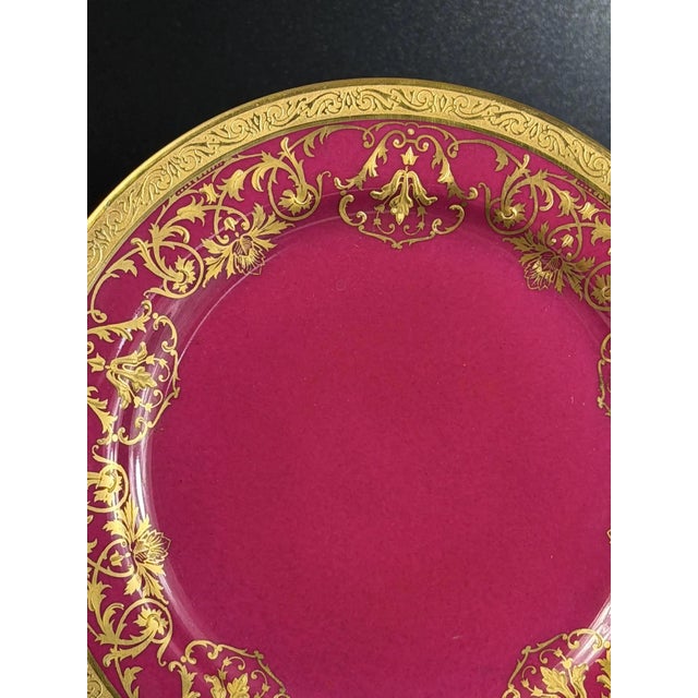French Crimson & Gilt Porcelain Cabinet Plates from WG Co Limoges, 1890s, Set of 2 For Sale - Image 10 of 17