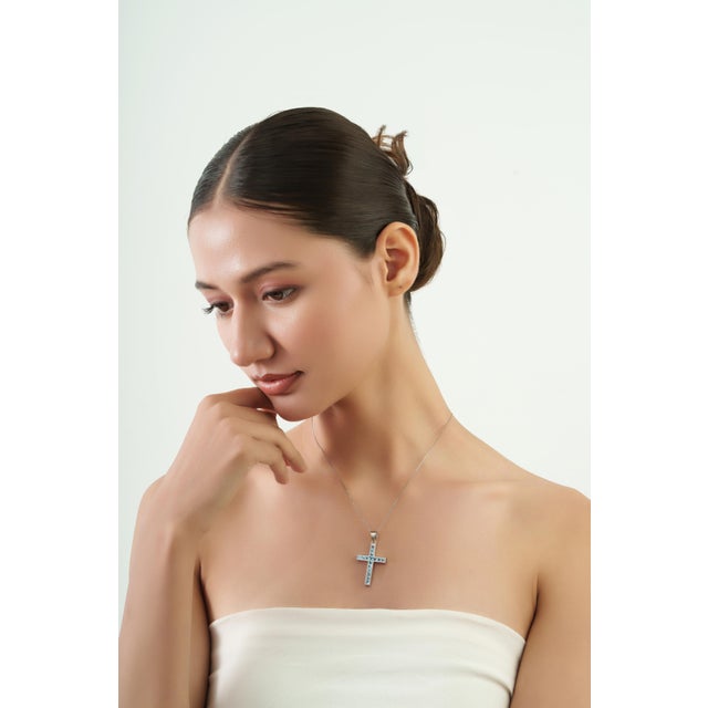 Handcrafted Modern Style Natural 3.09 Ct Sky Blue Topaz & Sterling Silver Cross Pendant For Sale - Image 4 of 12
