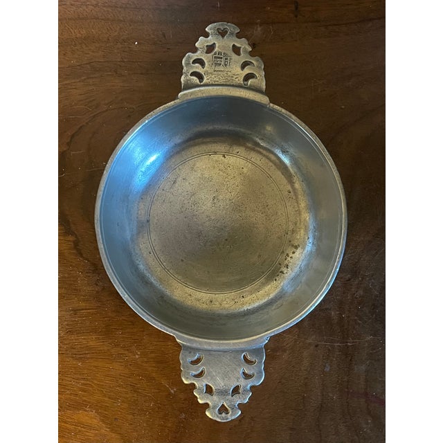 Gray Antique 18th Century Georgian Double Handled Pewter Porringer Bowl For Sale - Image 8 of 12