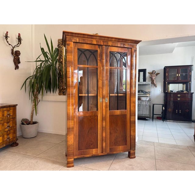 Original Biedermeier Display Cabinet, Bookcase, Collector's Cabinet, Walnut, Height x Width x Depth 181 x 127 x 53 cm....