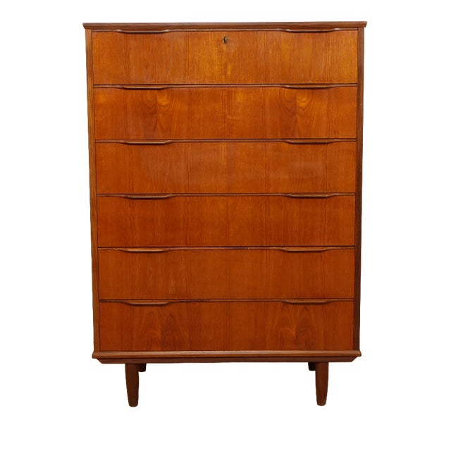 Vintage Danish Chest of Drawers in Teak For Sale