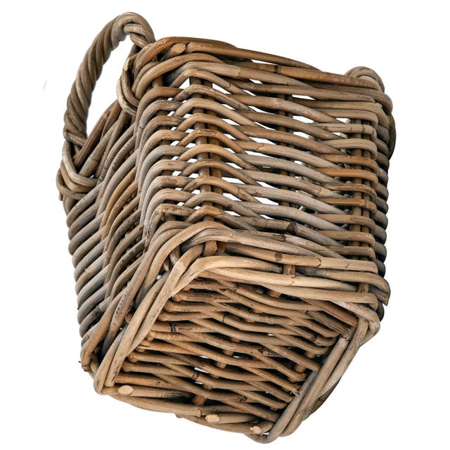 Late 20th Century Hand Woven Willow Basket For Sale - Image 4 of 5
