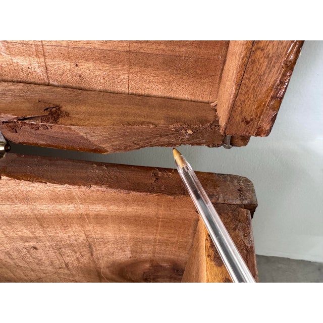 Vintage African Benin (Nigeria) Hand-Carved Wooden Chest Honoring the Oba of Benin For Sale - Image 10 of 12