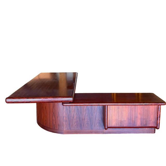 1980s 1980s Drylund Super Skyline Rosewood Executive Desk For Sale - Image 5 of 18