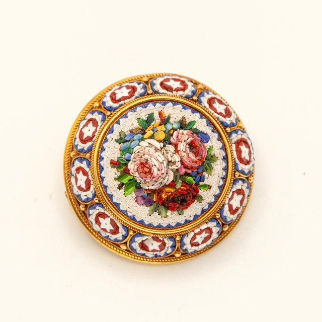 Early 20th Century Victorian 14k Yellow Gold Floral Micro Mosaic Pin For Sale - Image 10 of 10
