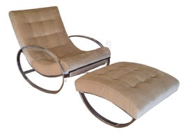 Example of Renato Zevi Seating