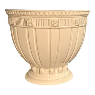 1990s Lenox Ivory Pedestal Bowl – Made in the Usa For Sale