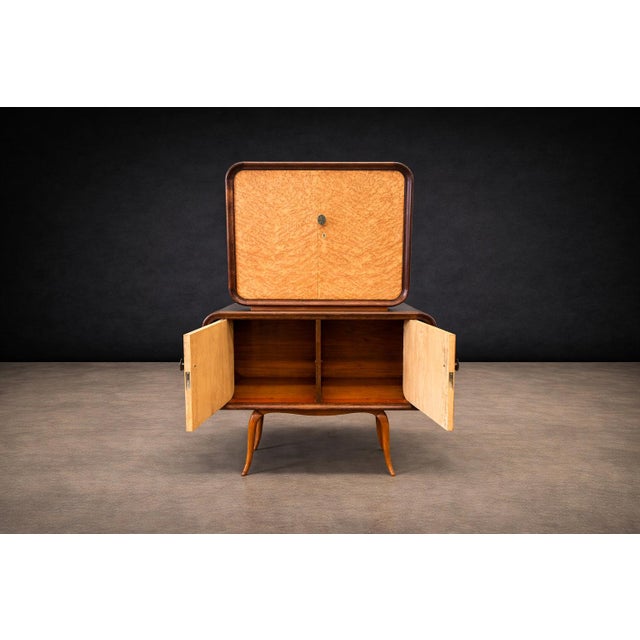 Mid-Century Bar Cabinet in Brazilian Rosewood With Mirrored & Glass Interior, Brazil, 1960s For Sale - Image 13 of 15