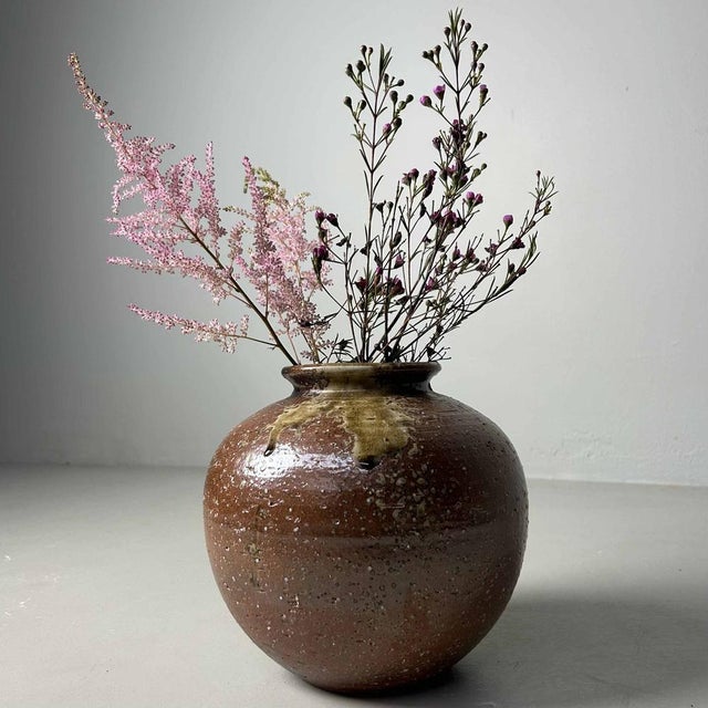 Mid-Century Shigaraki Ikebana Flower Vase, 1960s For Sale - Image 13 of 17