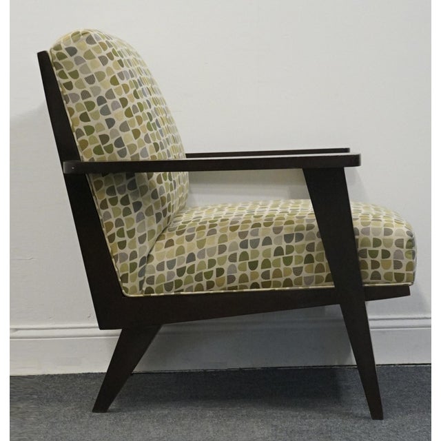 Early 21st Century Ethan Allen Contemporary MCM Mid Century Modern Wood Framed Upholstered Lounge Chair 220084-001 For Sale - Image 5 of 12