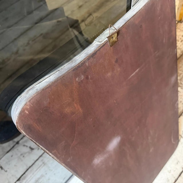 Mid-Century Modern 1950s Gio Ponti Style Mid-Century Modern Brass and Glass Biscuit Wall Mirror For Sale - Image 3 of 10