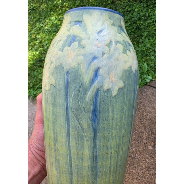 Ceramic Antique 1911 Newcomb College Arts & Crafts Pottery Vase - Jonquil Motif by Afs & Jm For Sale - Image 7 of 13