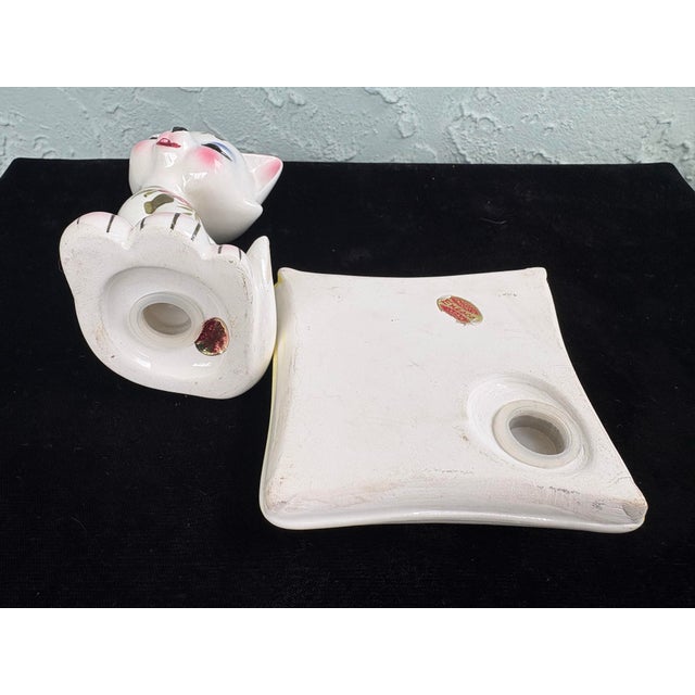 Ceramic 1960s Enesco Japan Hand-Painted Ceramic Cat & Pillow Salt & Pepper Shaker Set For Sale - Image 7 of 8