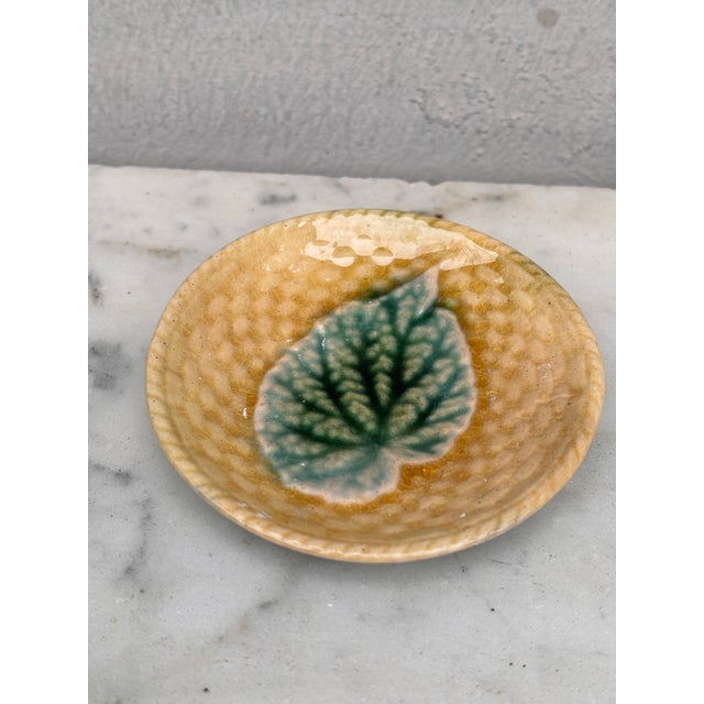 Etruscan Majolica Begonia Leaf Butter Pat, circa 1890.
