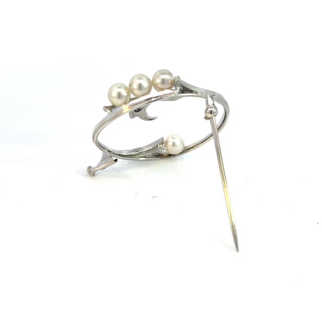 1990s Mikimoto Estate Akoya Pearl Brooch Sterling Silver 5 mm For Sale - Image 4 of 8