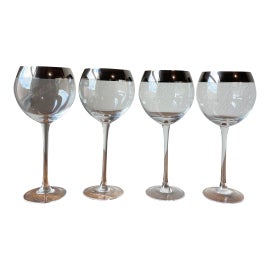 Example of Dorothy Thorpe Glasses