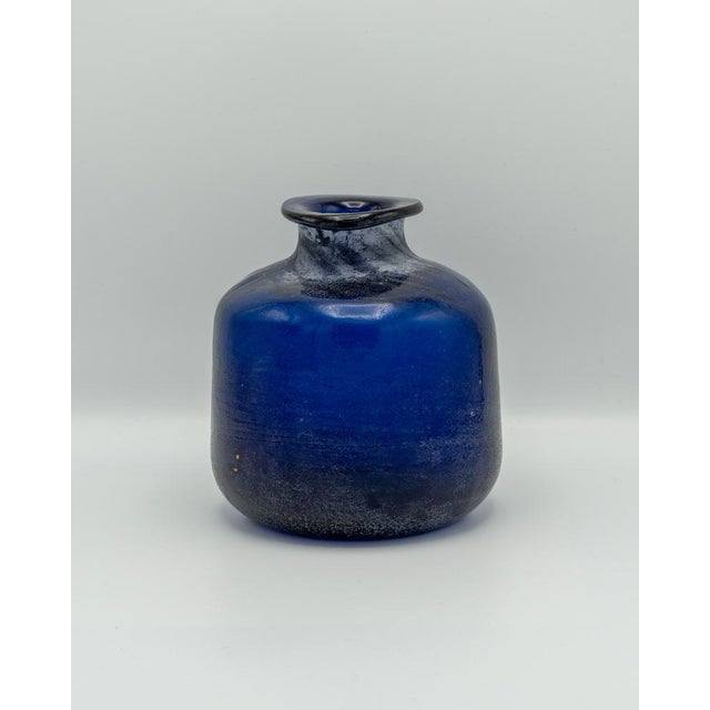 Vintage Hand-Blown Cobalt Blue Scavo Murano Glass Vase from Seguso Vetri D'Arte, 1980s For Sale - Image 12 of 13