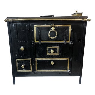 Antique Children's Stove in Cast Iron, 1890s For Sale