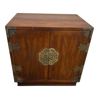 1970s Henredon Pan Asian Nightstand Bedside Table For Sale