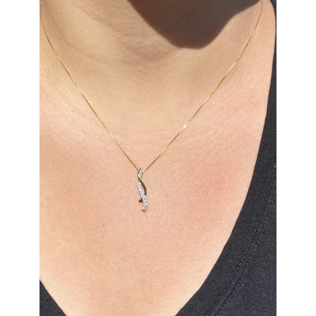 The Tarama: Ladies 14K Yellow Gold Twisted Diamond Journey Necklace For Sale - Image 4 of 4