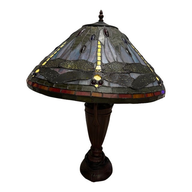 Late 20th Century Tiffany Style Dragonfly Table Lamp With Bronze Base For Sale