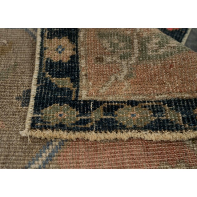 Turkish Mini Rug Oriental Hand Knotted Vintage Rug 1'6" x 2'7" #21218 For Sale In Houston - Image 6 of 8