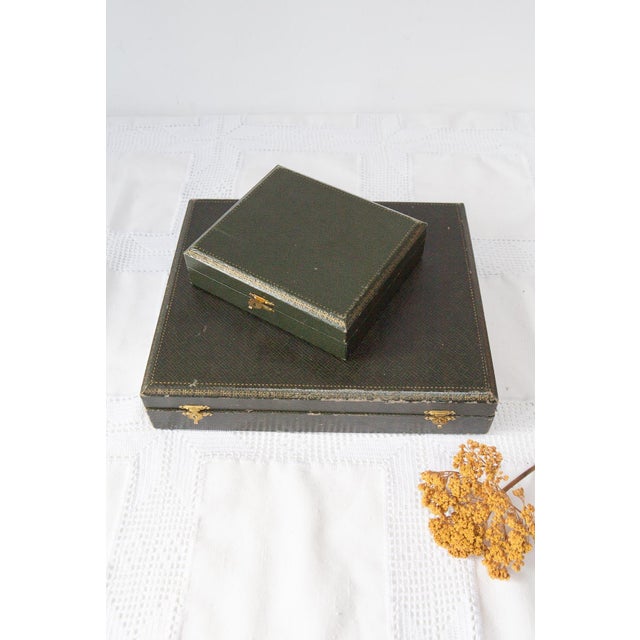 French Art Deco Cutlery Service for 12 with T C Initials from Apollo, 1930s, Set of 38 For Sale - Image 6 of 11