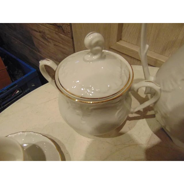 Roccoco Mocca Tea Set, Ćmielów, 1950s, Set of 14 For Sale - Image 4 of 13