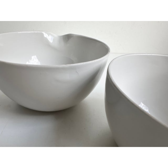 Rosenthal Historical Laboratory Saucepans with Handles in Technical Porcelain by Rosenthal Germania Brand Line, Marktredwitz, Germany, 1940s, Set of 2 For Sale - Image 4 of 13