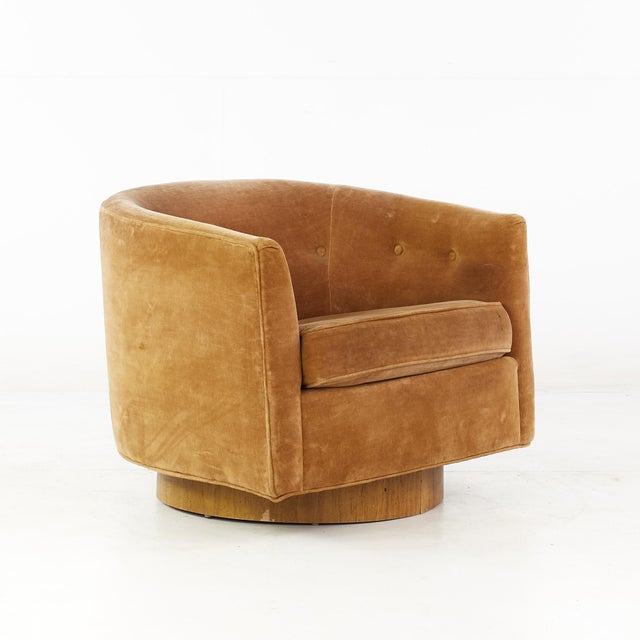 Milo Baughman for Thayer Coggin Mid Century Walnut Tilt Swivel Barrel Lounge Chair For Sale - Image 10 of 10