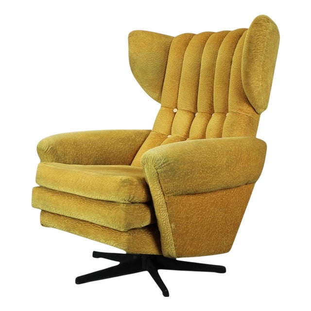 Mid-Century Wingback Swivel Lounge Chair, Former Czechoslovakia, 1960s For Sale