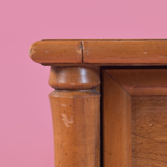 Ornamental & Decorative Materials 1950s Pair of Faux Bamboo Nightstands by Broyhill For Sale - Image 7 of 7