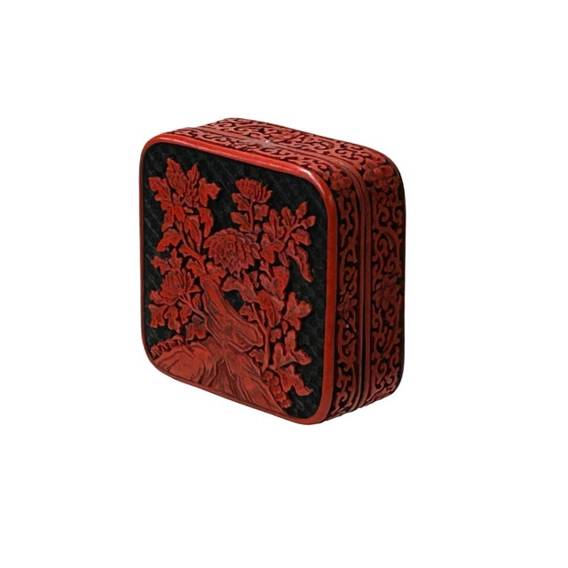 Brick Red Handcrafted Vintage Chinese Red Lacquer Square Floral Accent Box For Sale - Image 8 of 9