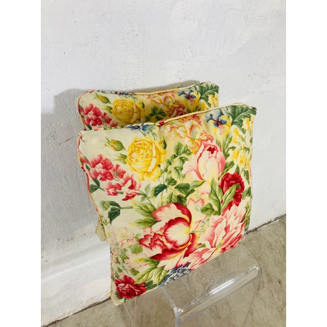 This pair of custom vintage pillows are so cheerful! Great colors on a nice cotton fabric with a foam insert. They...