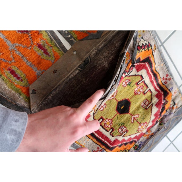 Handmade Vintage Persian Afshar Saddle Bag, 1940s For Sale In New York - Image 6 of 11