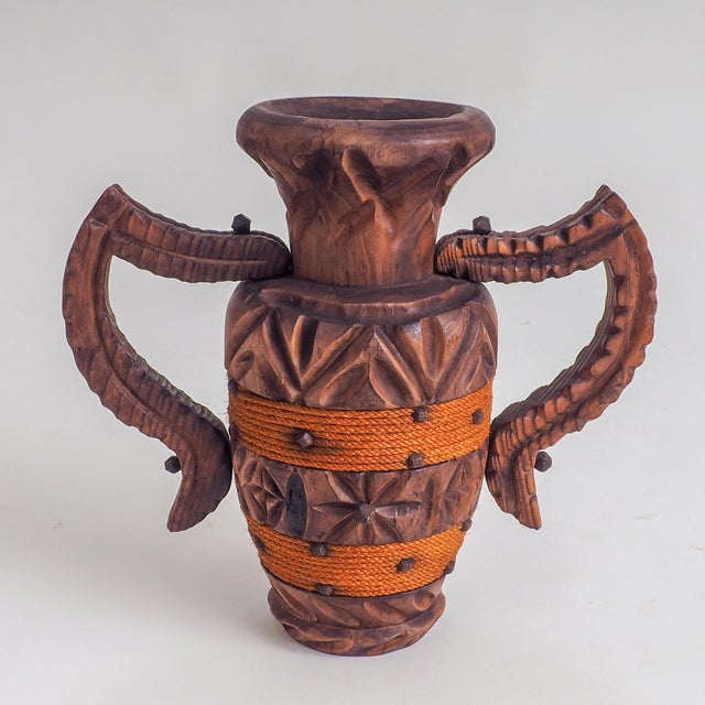 Spanish Brutalist Vases in Wood, 1970s, Set of 2 For Sale - Image 11 of 15